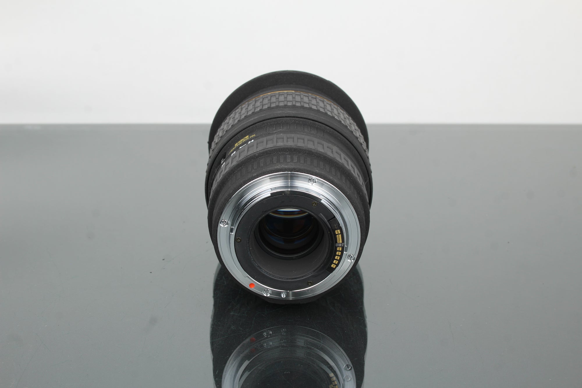 Sigma zoom EX DG 24-70mm 1:2.8 Canon EF kiinnitys