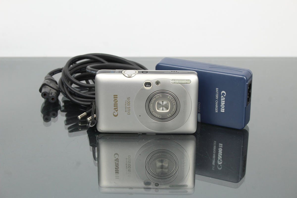 Canon IXUS 100 is