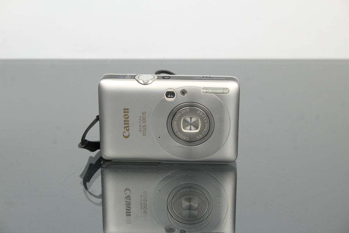 Canon IXUS 100 is