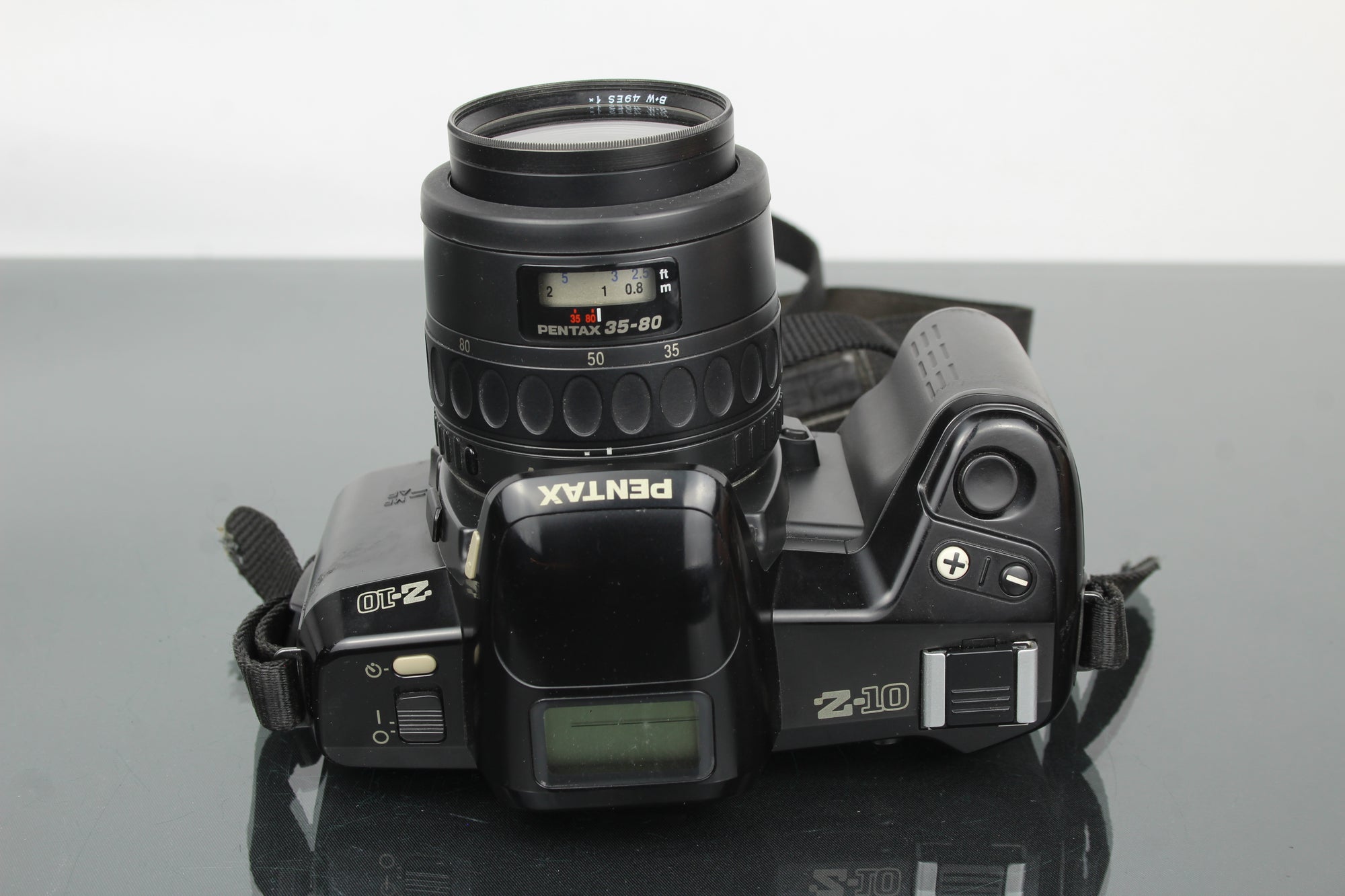 Pentax Z-10 + 1:4-5.6 35-80mm objektiivi