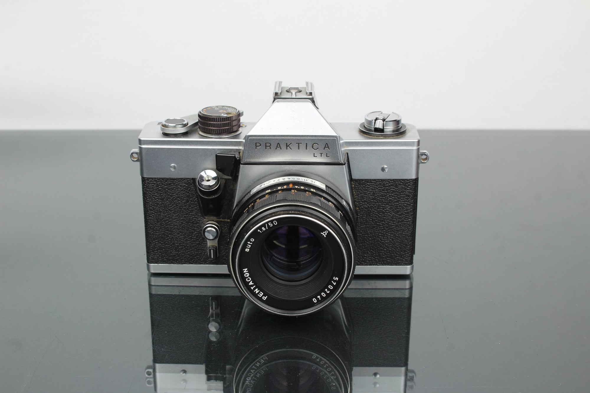 Praktica LTL + Pentacon 1.8/50 Lens