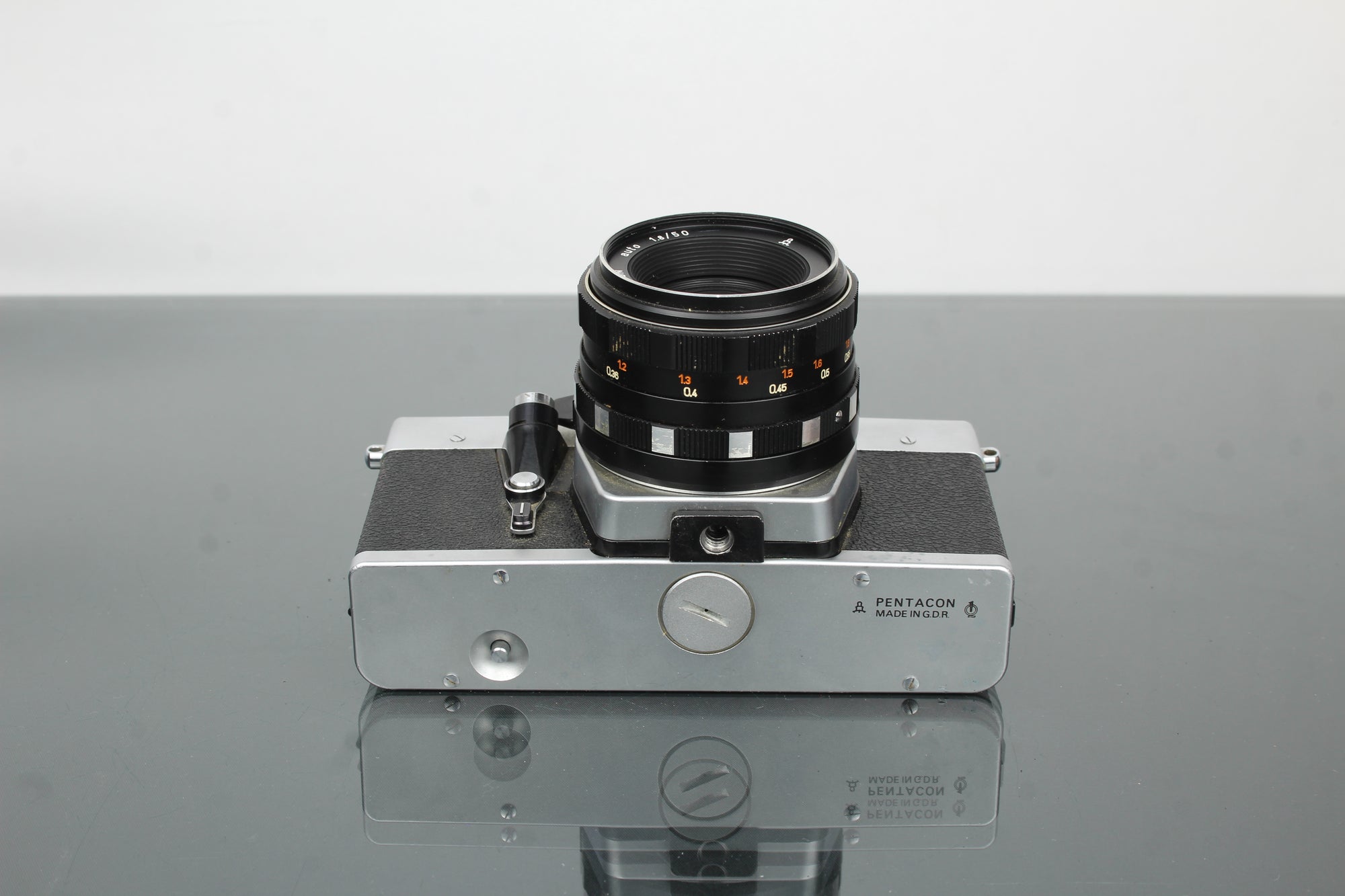 Praktica LTL + Pentacon 1.8/50 Lens