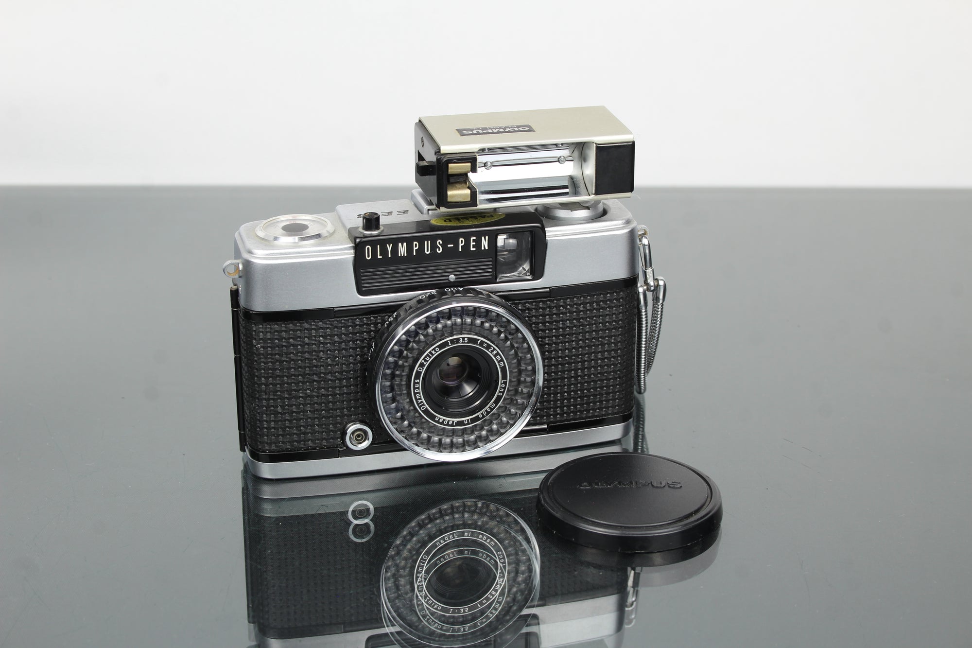 Olympus pen EE-3 Puolikehys