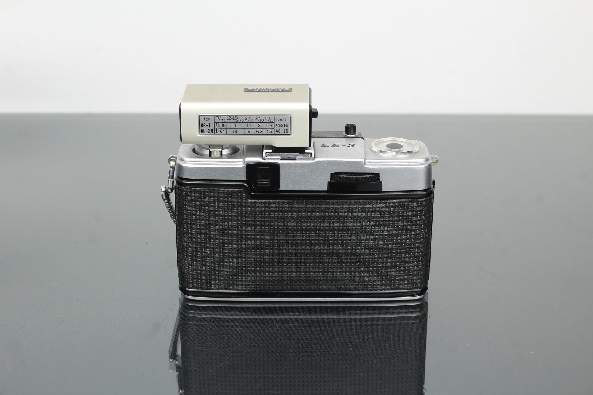 Olympus pen EE-3 Puolikehys