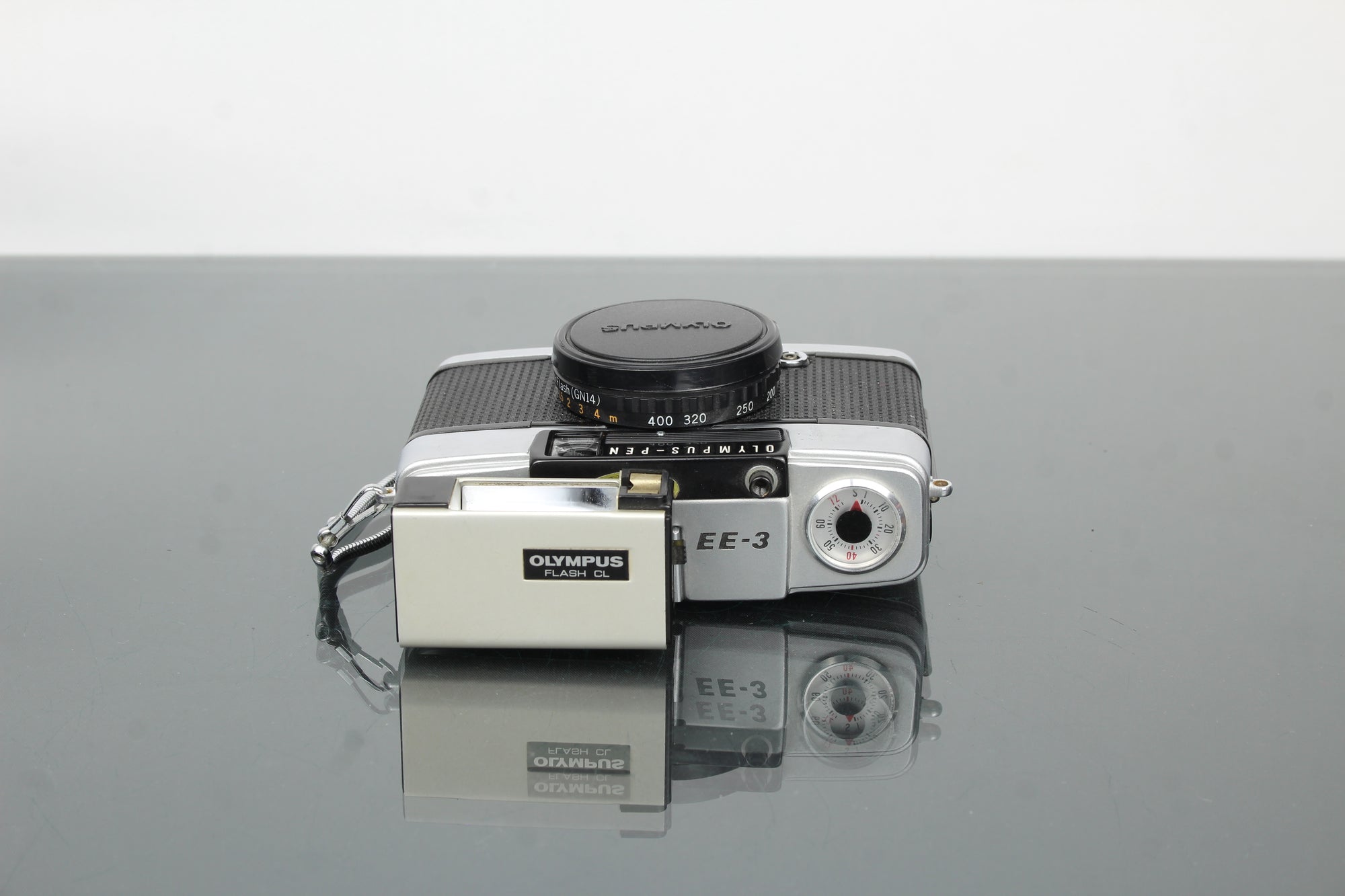 Olympus pen EE-3 Puolikehys