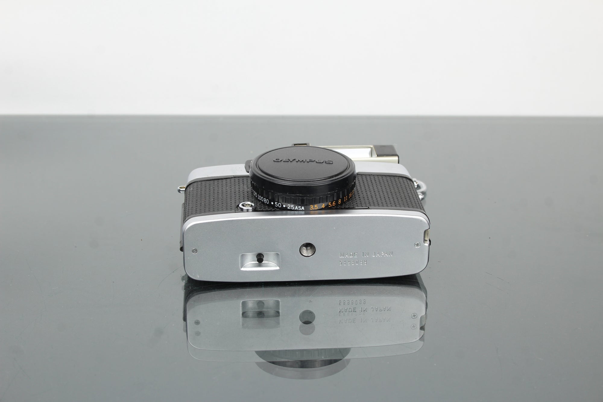 Olympus pen EE-3 Puolikehys