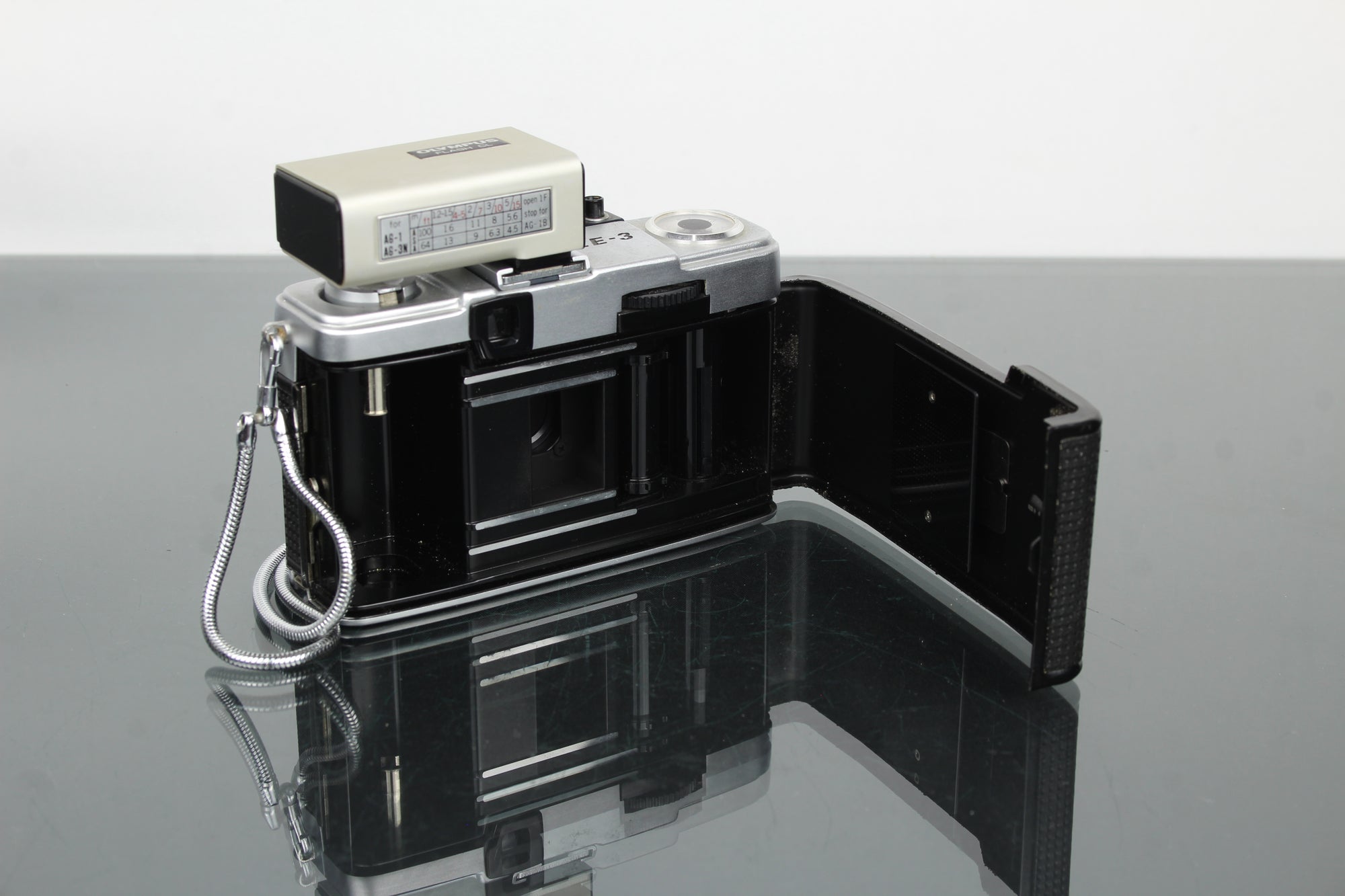 Olympus pen EE-3 Puolikehys