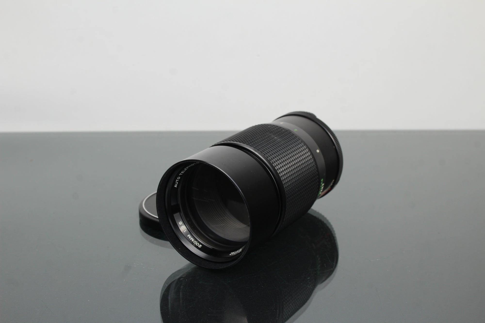 Vivitar Auto Telephoto 200MM 1:3.5 M42 Kiinnitys