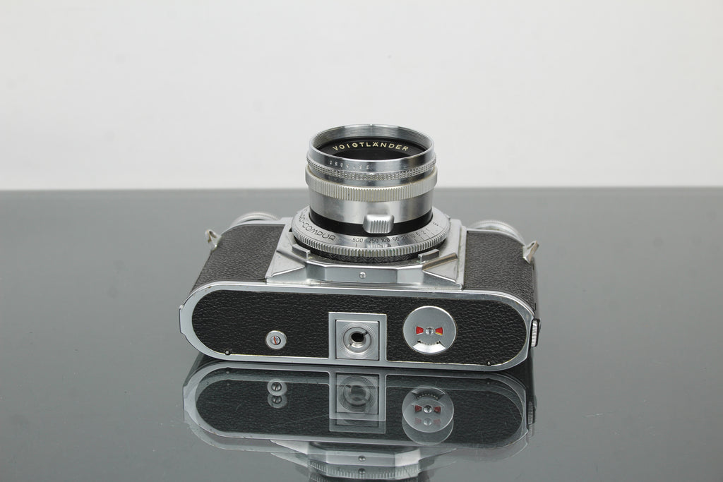 Voigtlander Prominent + 50mm f/1.5 Nokton -objektiivi