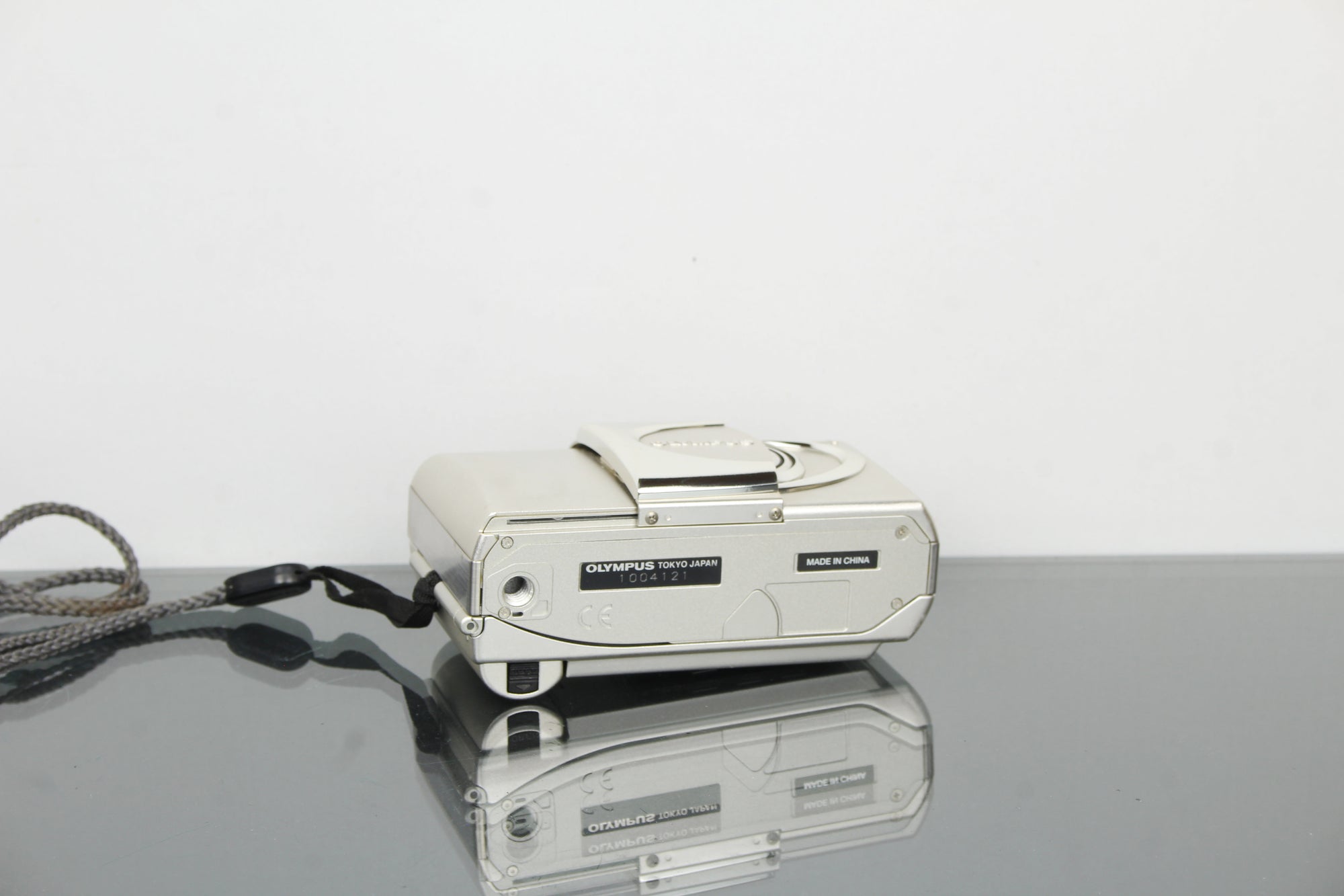 Olympus Mju-V Kaikki säänkestävä