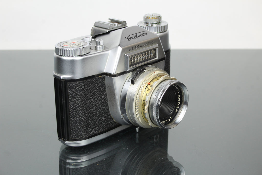Voigtländer Bessamatic + 50mm f/2.8 Color-Skopar objektiivi