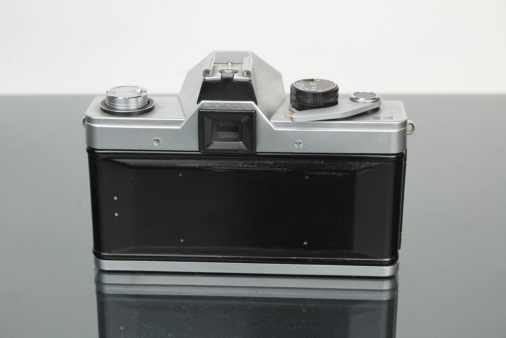 <tc>Praktica</tc> super TL2 + Pentacon sähköinen 50mm 1.8 M42 objektiivi