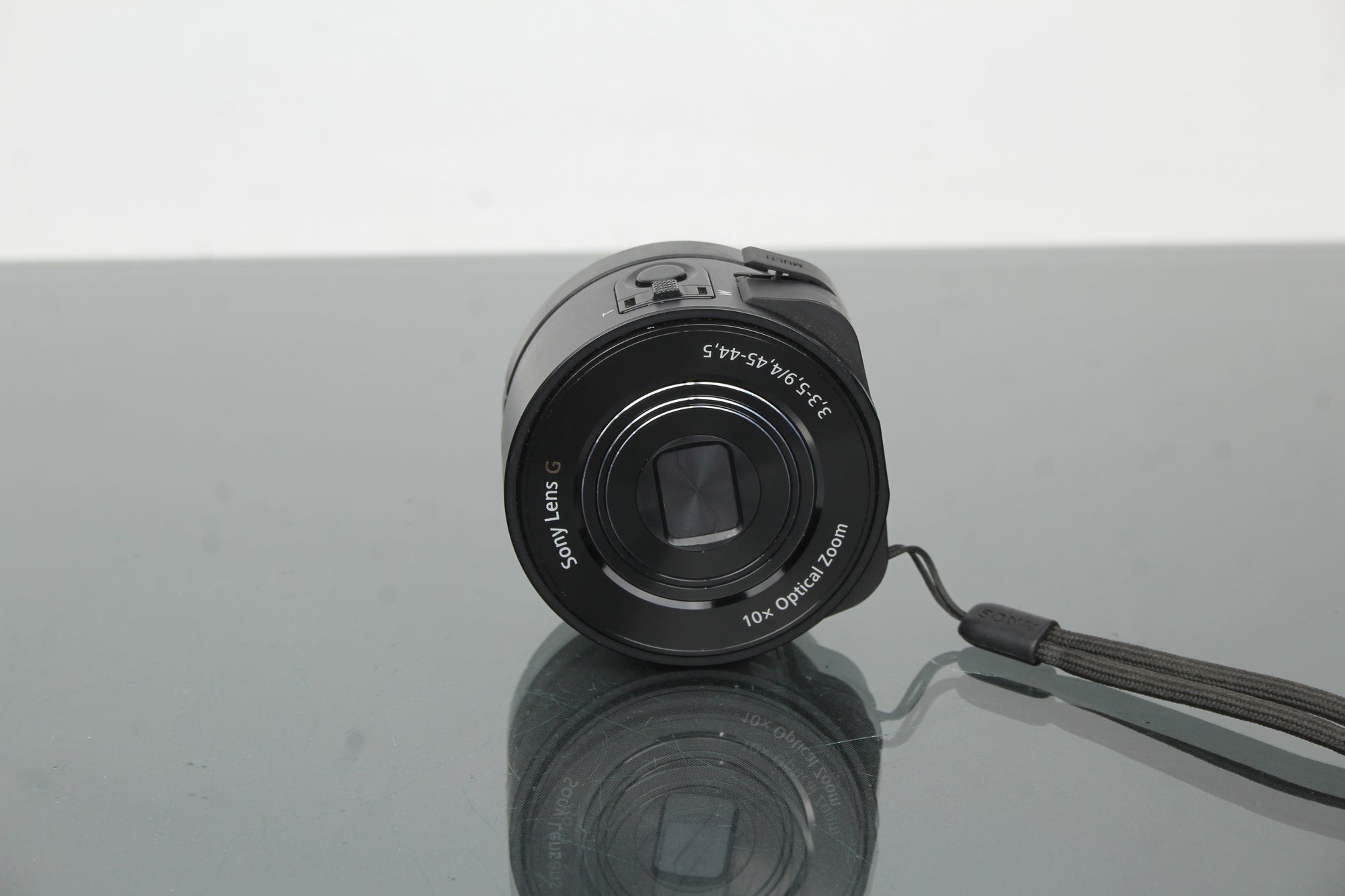Sony DSC-QX10 Linssi G 3.3-5.6/4,45-44,5