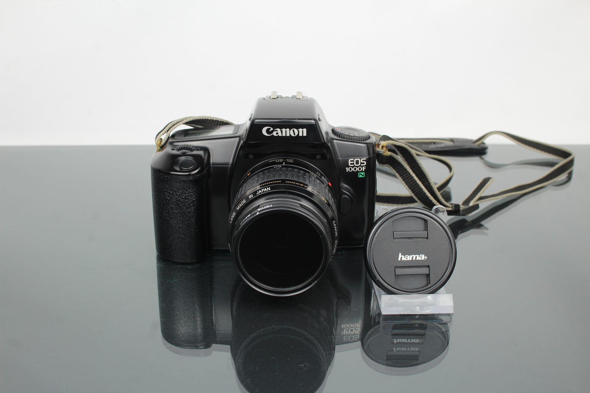 Canon EOS 1000f + 35-80mm 1:4-5.6 objektiivi