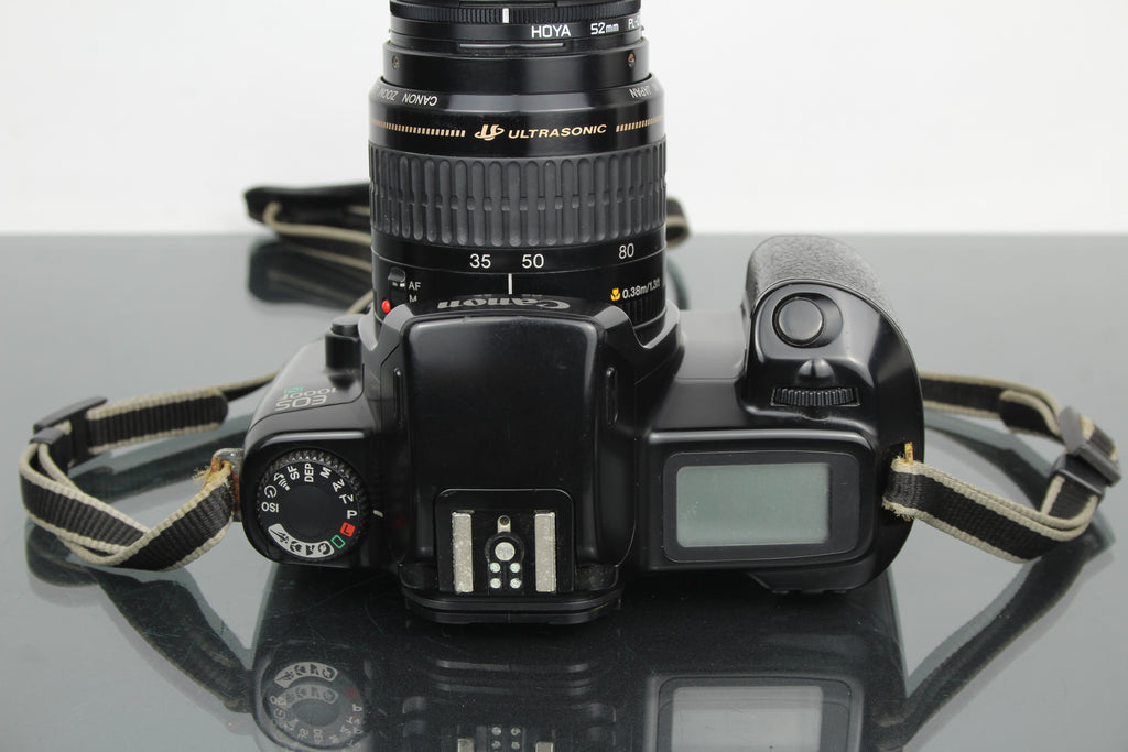 Canon EOS 1000f + 35-80mm 1:4-5.6 objektiivi