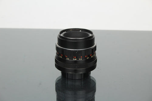 Pentacon auto 1.8/50 M42 Kiinnitys