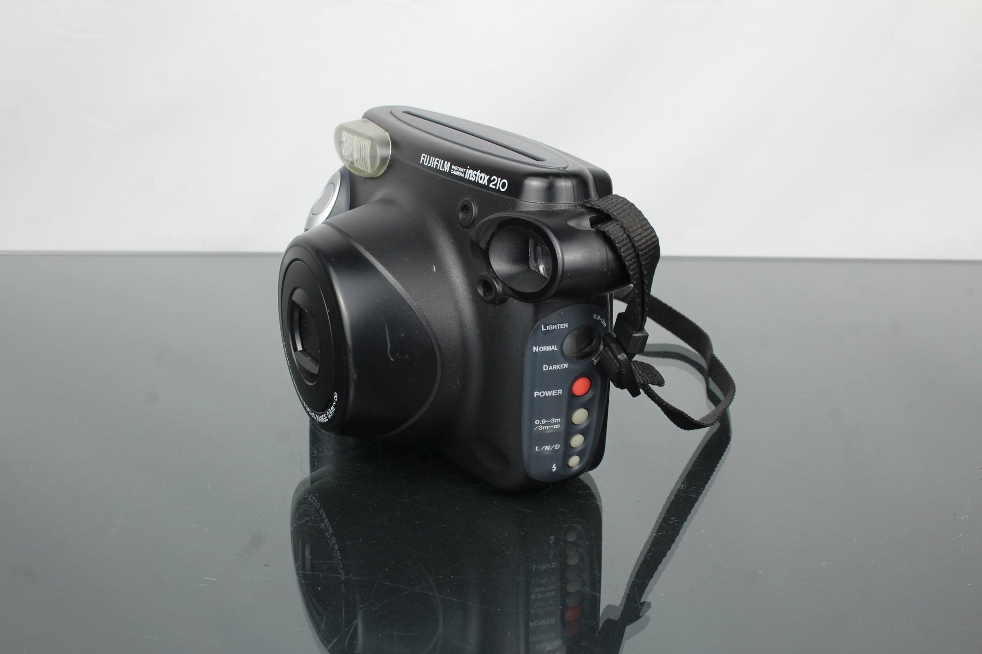 Fujifilm instax 210 - Dutch|Thrift