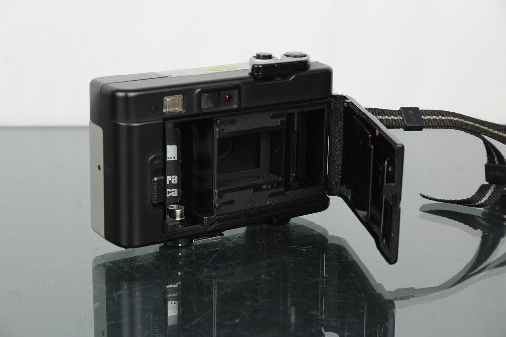 Konica Pop - Dutch|Thrift