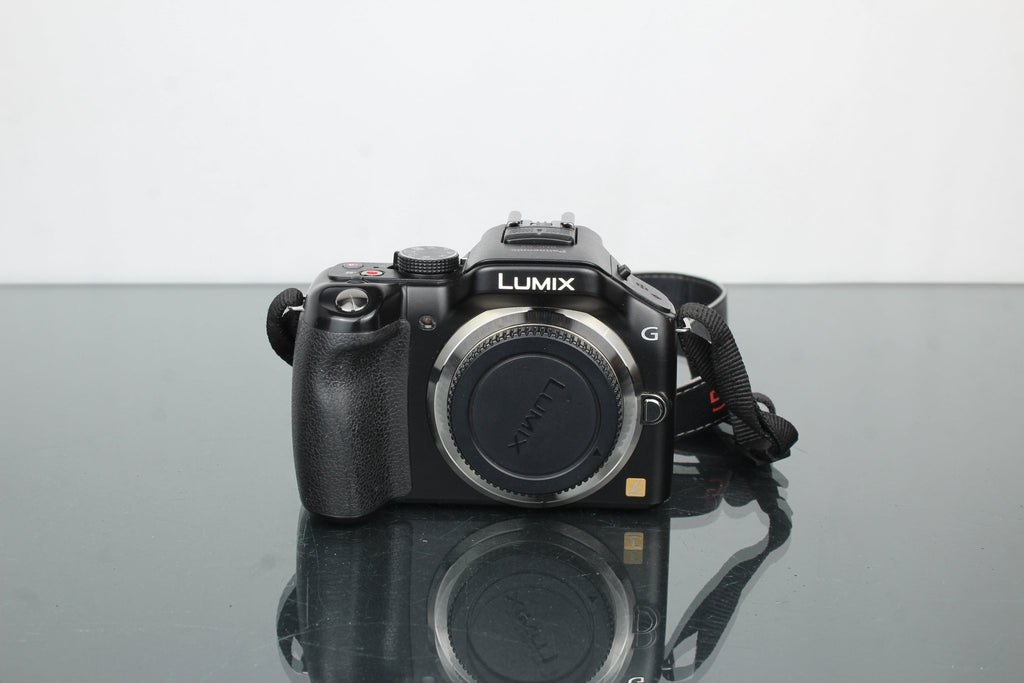 Lumix Panasonic DMC - G5X + Lumix G Vario 1:3.5 - 5.6/14 - 42mm - Dutch|Thrift