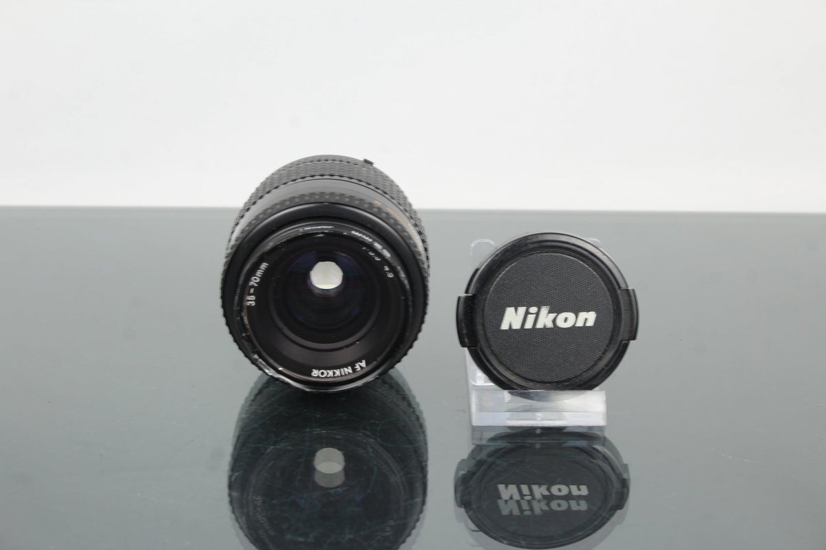 Nikon AF Nikkor 35 - 70mm 1:3.3 - 4.5 (F - mount) - Dutch|Thrift