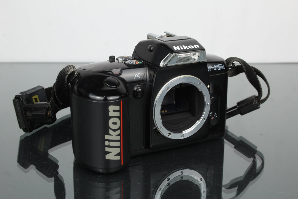 Nikon F - 401x - Dutch|Thrift