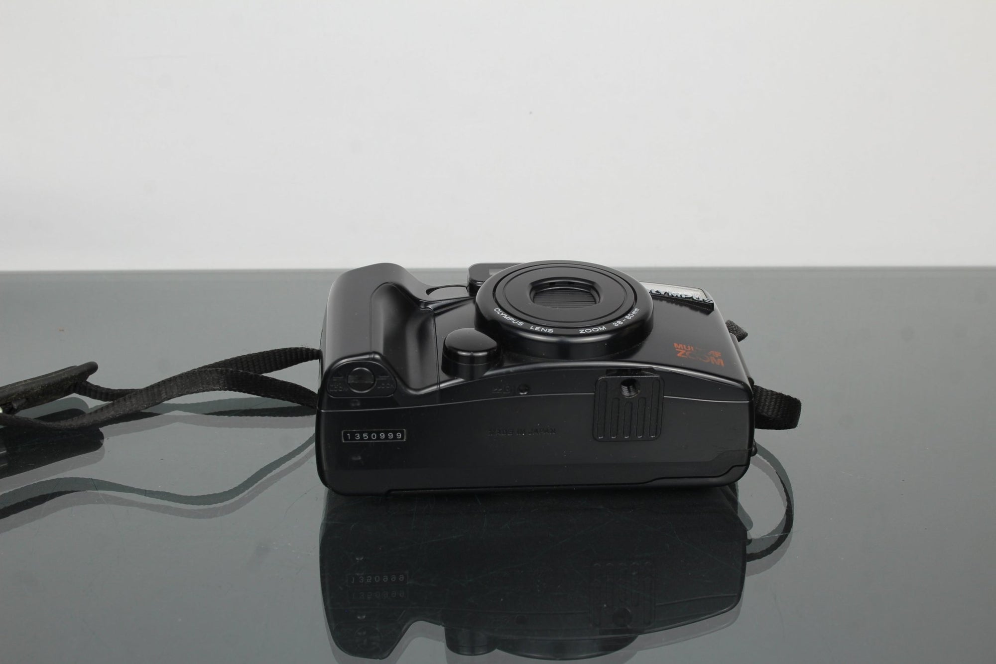 Olympus AZ - 200 - Dutch|Thrift