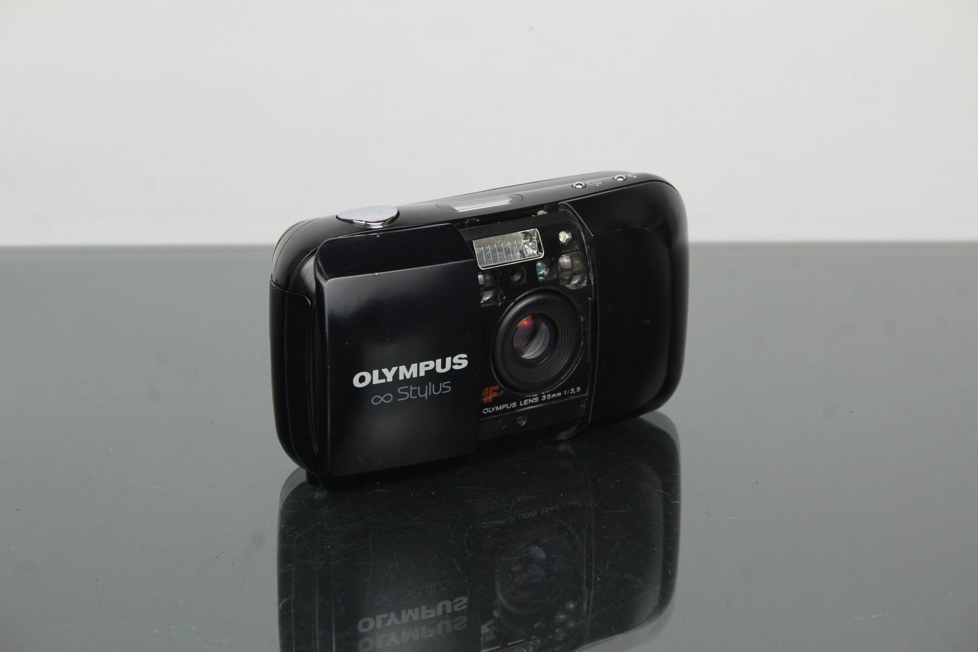 Olympus Mju Stylus - Dutch|Thrift
