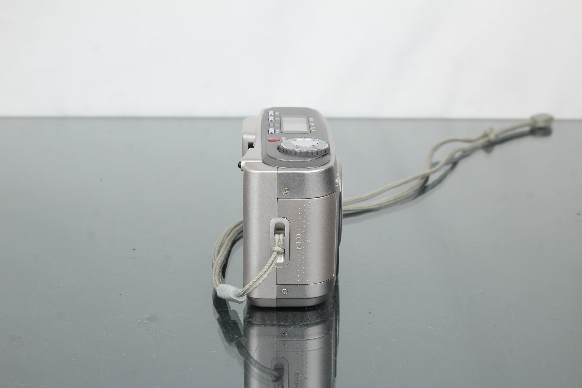 Samsung Vega 1400 - Dutch|Thrift
