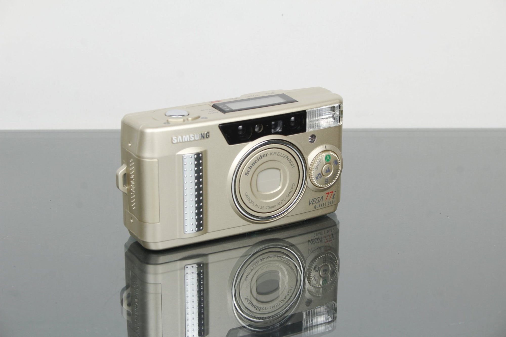 Samsung Vega 77i - Dutch|Thrift