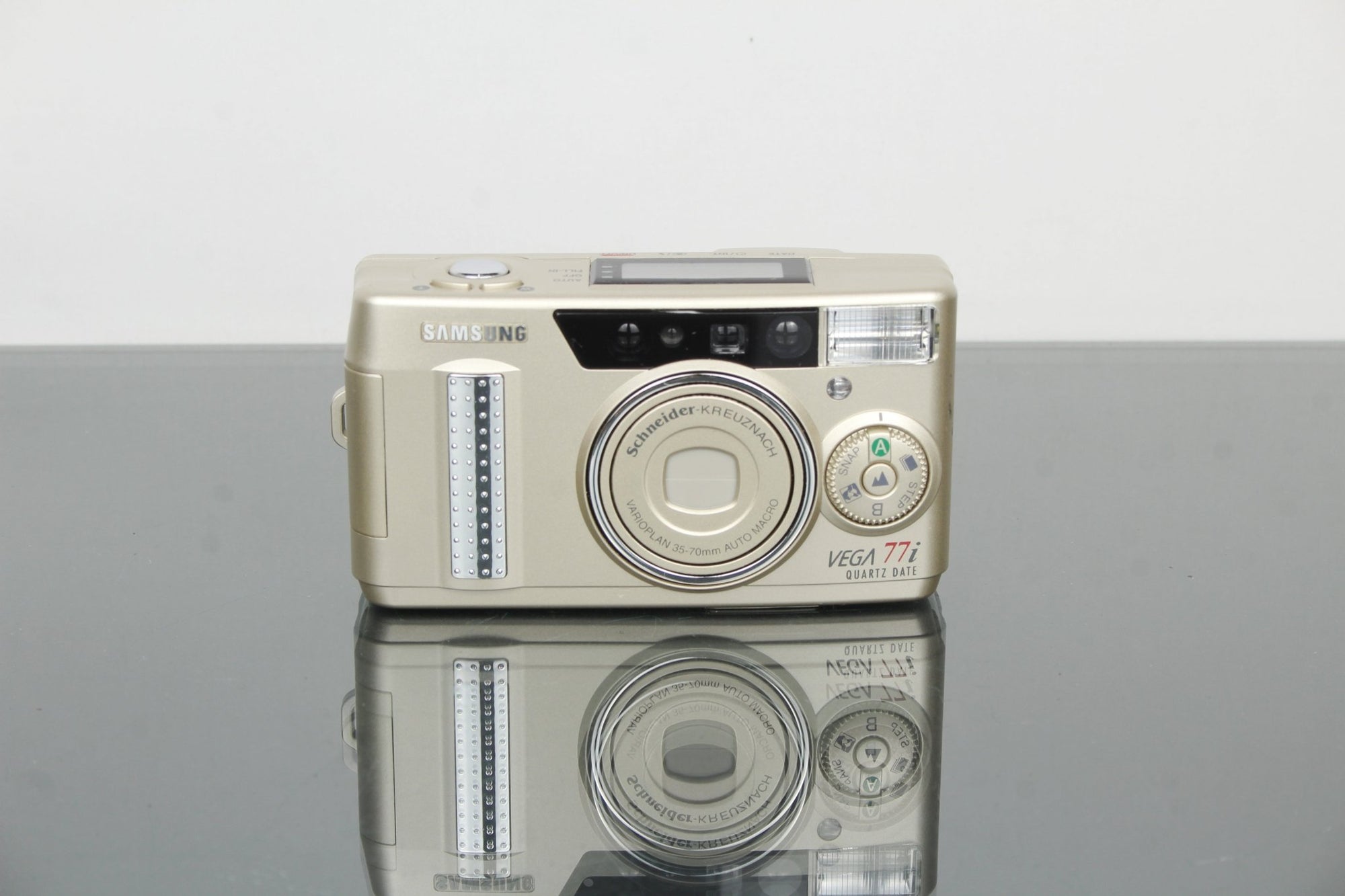 Samsung Vega 77i - Dutch|Thrift